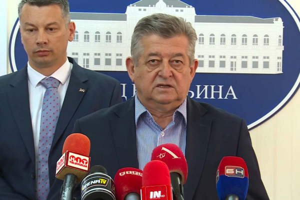 DNS UZ MIĆIĆA Sutra potpisivanje Sporazuma podrške na predstojećim izborima