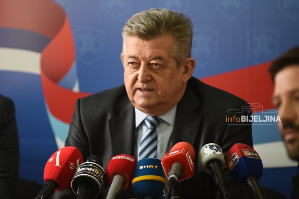 Funkcioneri SDS ne vjeruju u politički uspjeh Miće Mićića