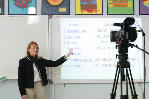 Nastava na daljinu počela i za srednjoškolce u RS