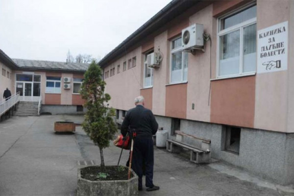 Dvoje zaraženih virusom korona pobjegli sa Klinike u Banjaluci