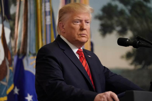 Tramp odustao od karantina, SAD protraćile mesec dana bitke sa virusom