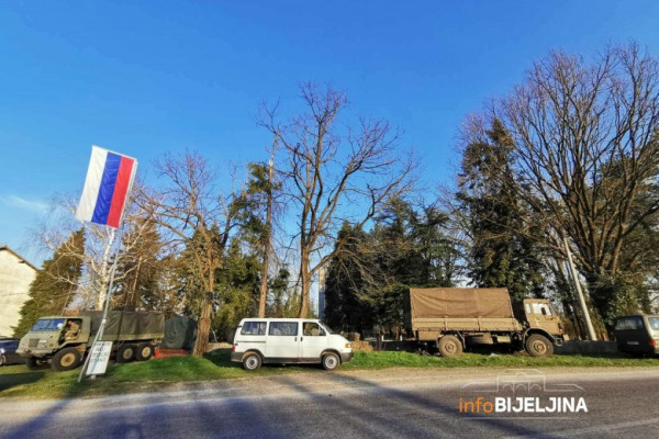 Novitović: Šatorski karantin na Rači ispunjava standarde SZO