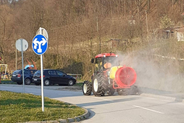 Lopare: Dezinfekcija javnih objekata i površina tokom vikenda