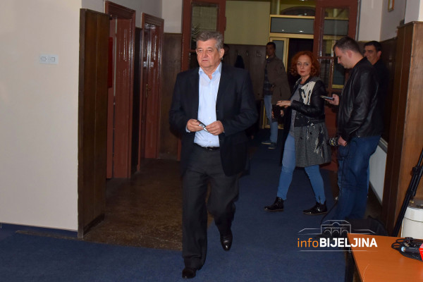 Mićić za InfoBijeljina: Sutra sam na poslu