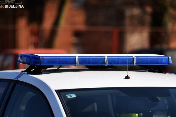 Teška saobraćajka u Milićima: U nesreći poginula jedna osoba, dvije povrijeđene