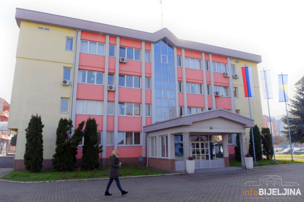 Ugljevik: Do 16. juna slati prijave za najuređenije dvorište