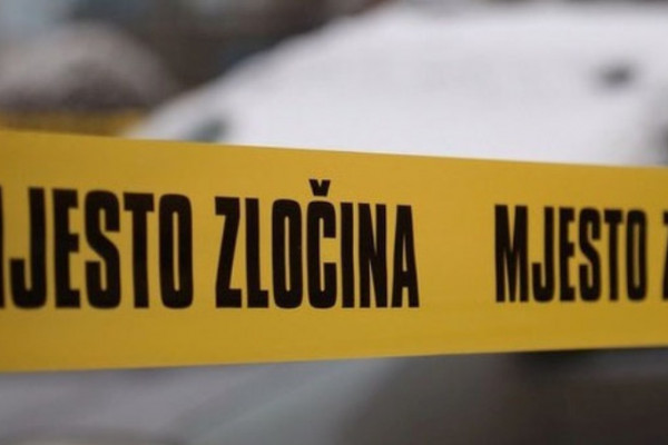 Tuzla: Na tavanu pronađen mrtav mlađi muškarac