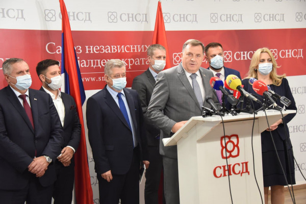 ZAVRŠEN SASTANAK U BANJALUCI Mićić zajednički kandidat za gradonačelnika Bijeljine