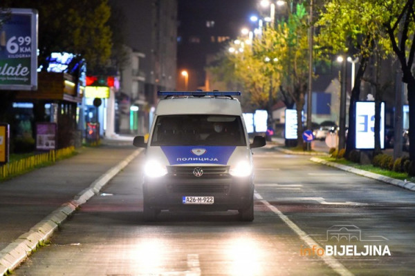 Bijeljina: Pijani maloljetnik povrijedio policajce