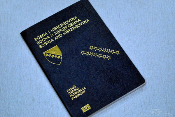 Pasoša BiH se odreklo više od 5.000 osoba