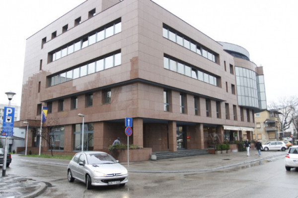 Zbog zastare UIO otpisao dug od 15 miliona maraka