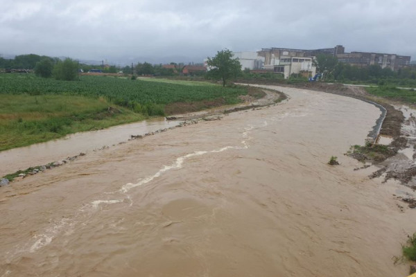 Rijeke Sapna i Hoča u blagom opadanju, Drina u koritu