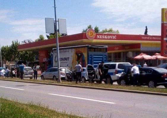 Sudar više automobila u Banjaluci, među njima i policijsko
