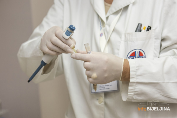 RAST BROJA OBOLJELIH U Bijeljini zaraženo još 39 ljudi