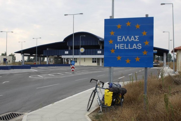 Grčka dodatno UBLAŽILA RESTRIKCIJE zbog korone, ovo će posebno interesovati srpske turiste