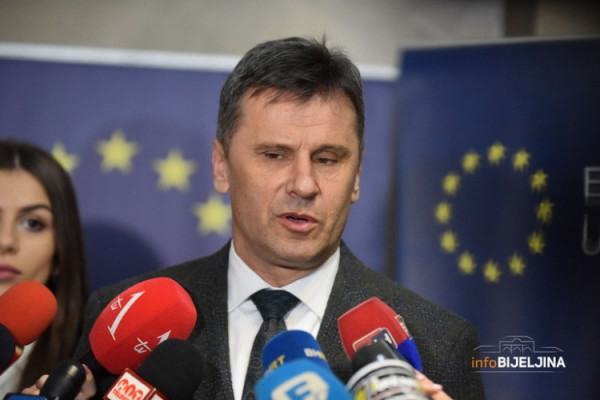 Hospitalizovan Fadil Novalić