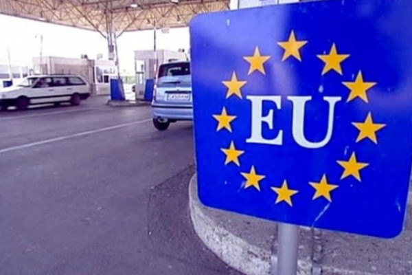 Putnici iz Srbije ne mogu u Francusku