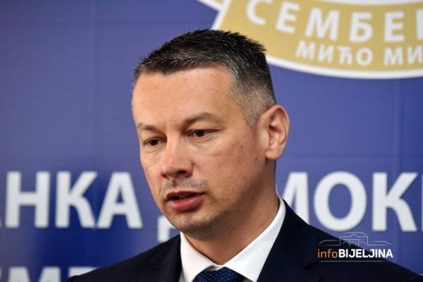 INTERVJU Nenad Nešić: Bijeljina od varošice postala grad, Mićićeva uloga značajna
