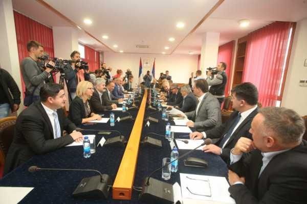 Sve izvjesniji prekid saradnje PDP i SDS u Sarajevsko-romanijskoj regiji