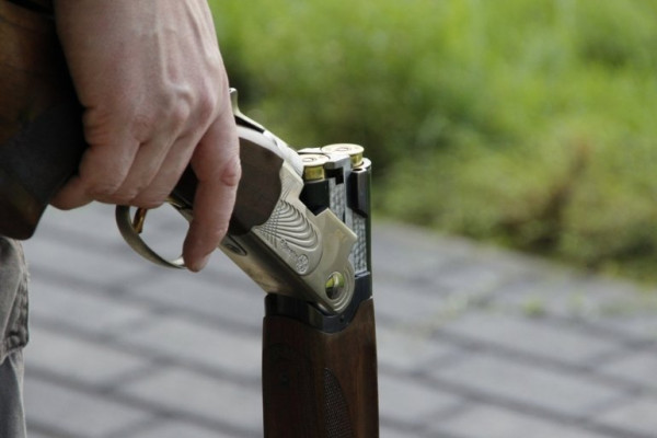 Otac upucao sina iz lovačke puške