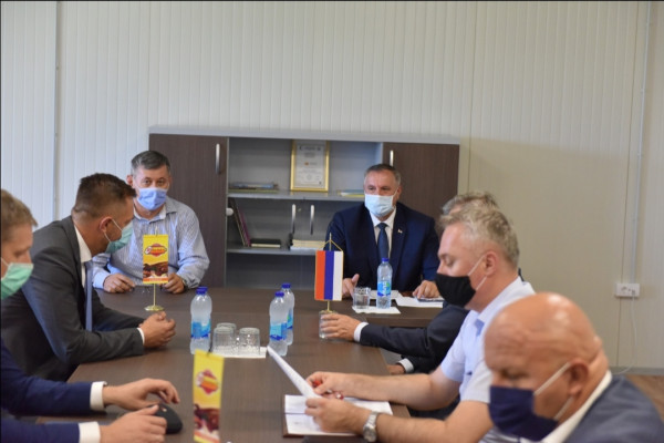 Počeo sastanak sa rukovodstvom mesne industrije "ZP-komerc"