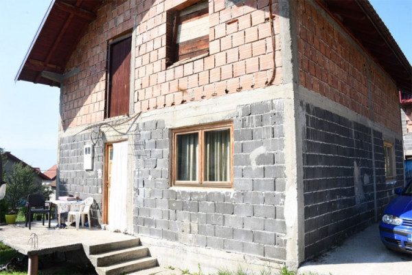 Sarajlija nastradao na pragu razvađajući komšije?