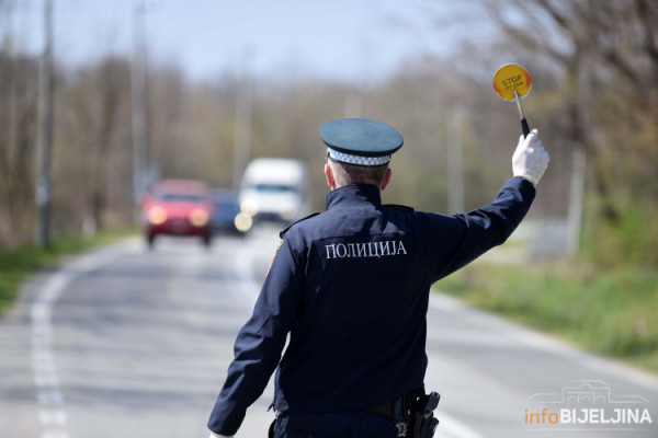 Zaustavljen zbog kacige pa otkriveno da je ukrao moped