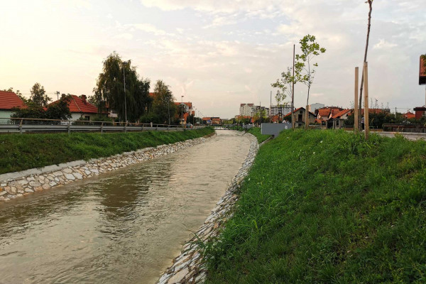 Počelo iscrtavanje murala na galerijama na kanalu Dašnica