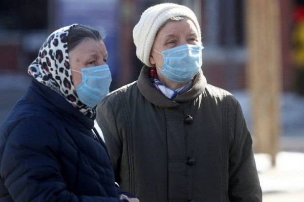 Krizni štab: Stariji da izbjegavaju kretanje i korištenje javnog prevoza