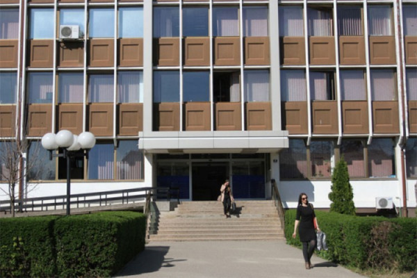 Ovjera knjižica s manje čekanja u redovima