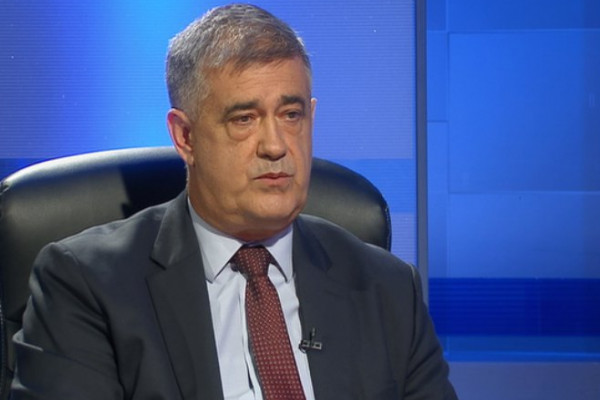 Fazlić: EU licemjerna; Problem migrantske krize traje predugo