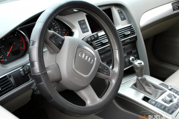 U Banjaluci oduzeti škoda i audi