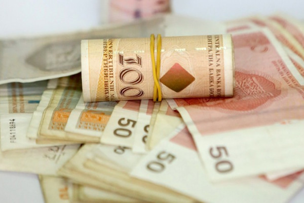 Službenik uhapšen zbog sumnje da je primio više od 18.000 KM mita