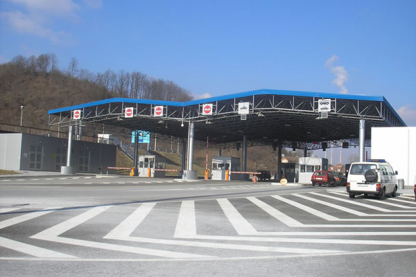 Državljani Turske pokušali ući sa lažnim testovima na koronu