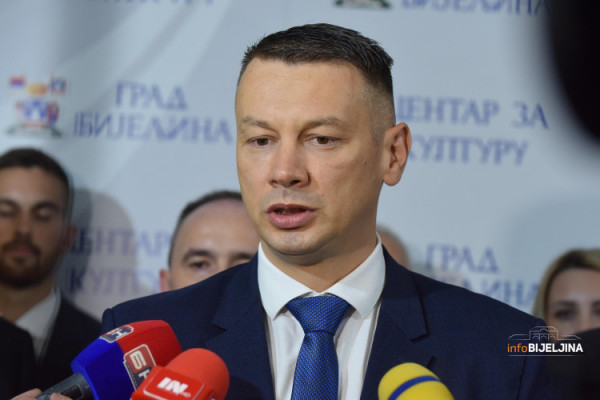 "POCIJEPAO NAM JE STRANKU" Nešić otvoreno o razlozima za raskid sa Dodikom