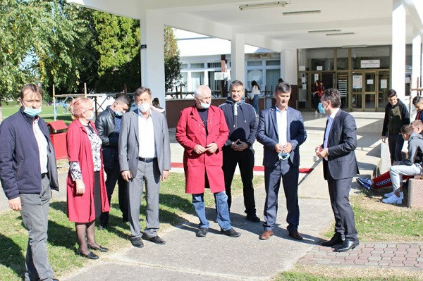 UGLJEVIK: Za novu fasadu srednjoškolskog centra izdvojeno 60.000 KM
