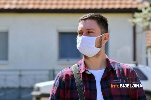 Od danas u Srpskoj obavezno nošenje maske i na otvorenom