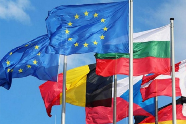 Vanredna sjednica Savjeta ministara pred samit u Sofiji