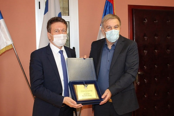 Uručen orden „Sveti knez“ načelniku Ugljevika Periću