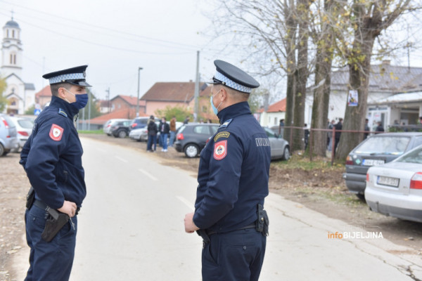 MUP Srpske objavio neregularnosti na biračkim mjestima