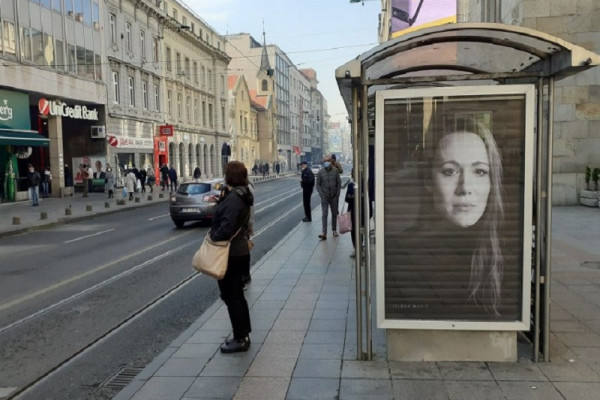 U BiH dva dana nakon izbora umjesto političara na bilborde stigla umjetnost