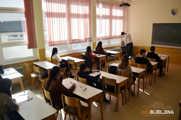 Od sutra nastava u školama