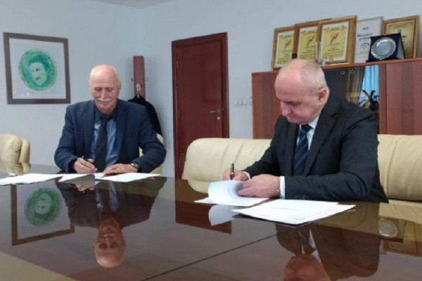 Potpisan aneks ugovora o koncesiji za izgradnju vjetroelektrane "Grebak"