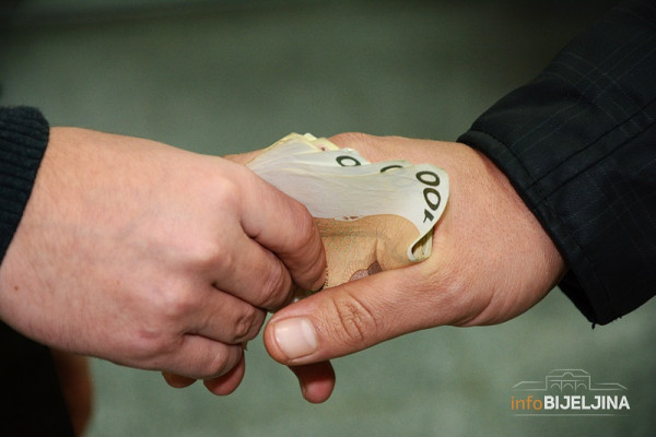 "Stanje korupcije se pogoršava, institucije devastirane"