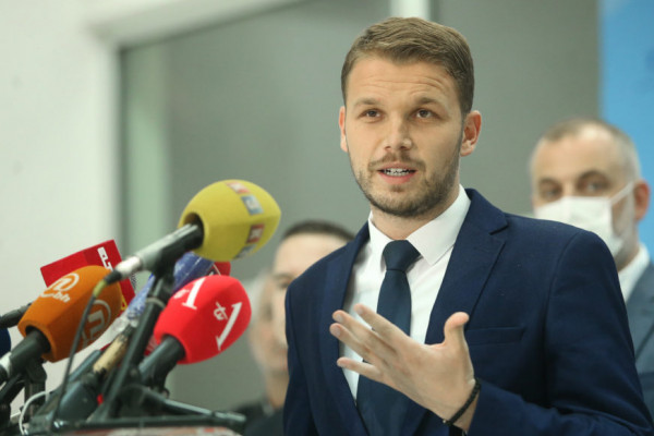 PRVI STANIVUKOVIĆEV KORAK Onlajn platforma za ideje građana