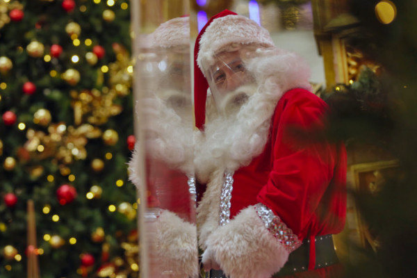 U PUCNJAVI RANIO DVIJE OSOBE Napadač iz Sarajeva bio obučen u kostim Djeda Mraza