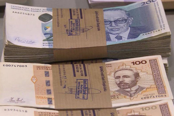 Dug javnog sektora povećan za 10 miliona