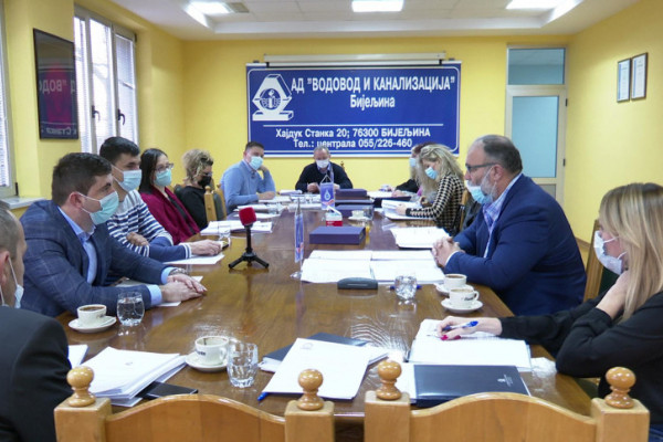 Gradonačelnik Bijeljine o dubiozi u “Vodovodu”: Mitrić da položi račune, pa onda može da ide gdje hoće