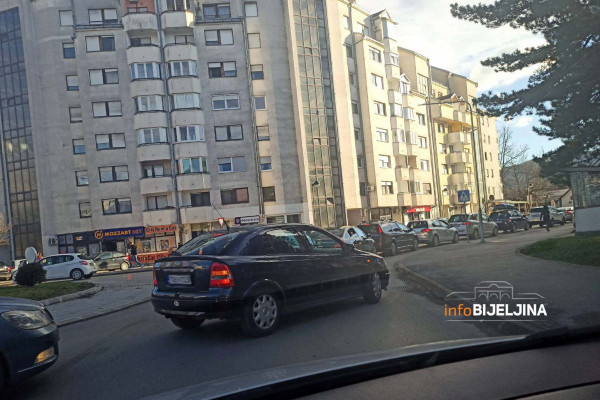 SAOBRAĆAJNI KOLAPS Strah od novog zemljotresa začepio ulice Banjaluke