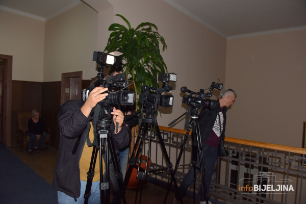 Danas vanredna konferencija za novinare